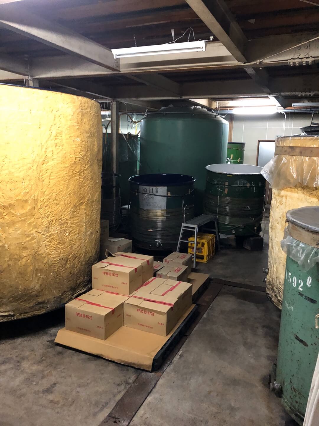 お酒を仕込むタンク