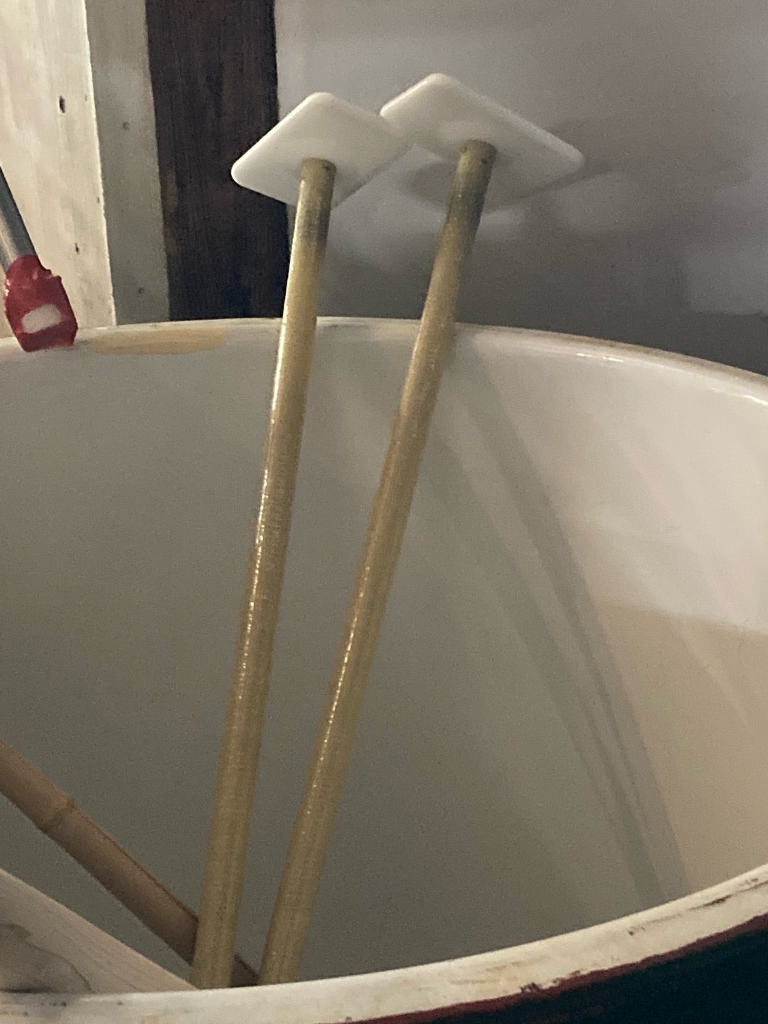 写真：衛生的な樹脂製の道具