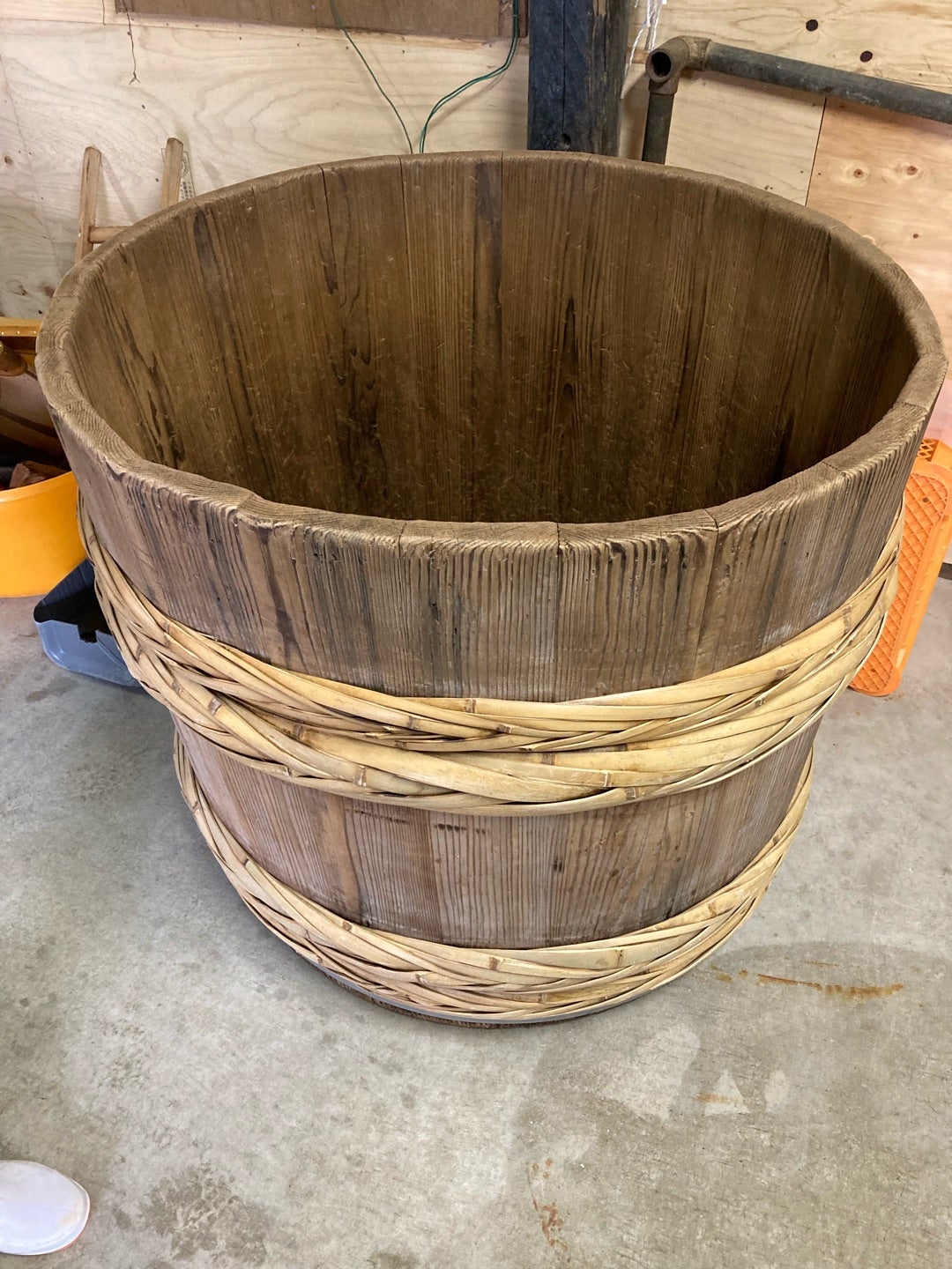 写真：現役で活躍中の甑